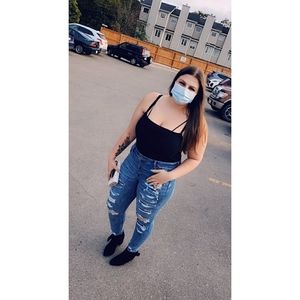 Meet your Posher, Brooke